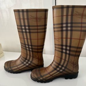 Burberry rain boots